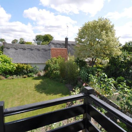 Chequer Cottage Horseheath Exterior photo