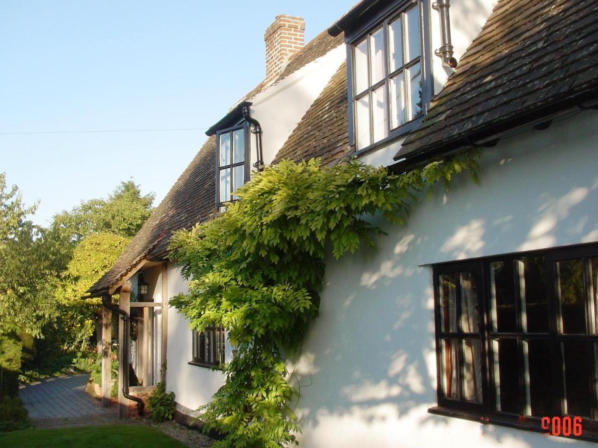 Chequer Cottage Horseheath Exterior photo